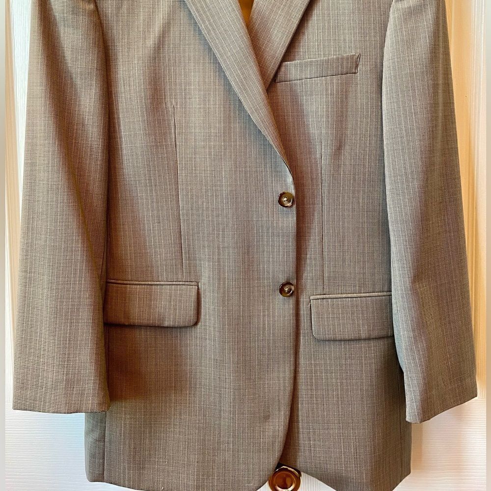 BLACK & WHITE HOUNDSTOOTH SUIT by JOS A BANK SIZE 42R - Picture 7 of 12